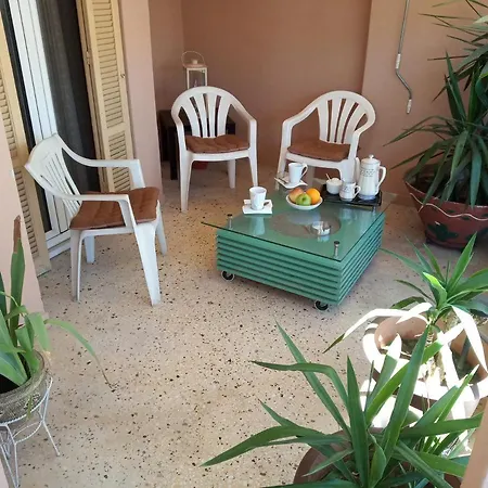 Cosy Penthouse -up To 6 Guests- In The Centre! Apartment *